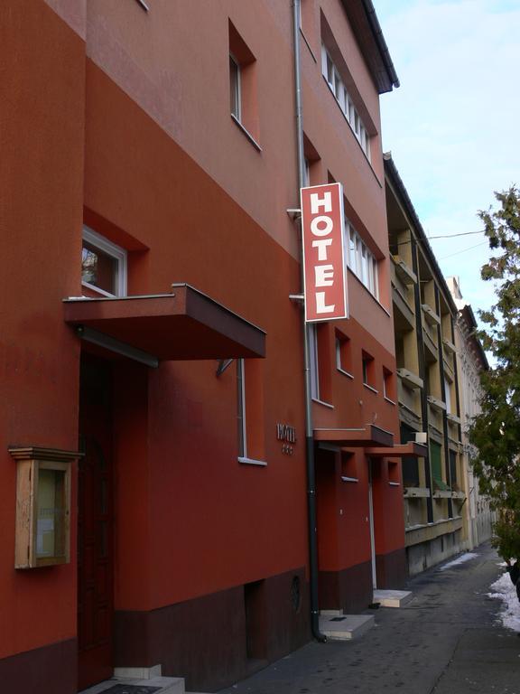 Hotel Centrum Сегед Екстериор снимка