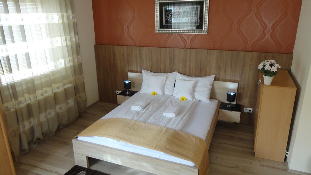 Hotel Centrum Сегед Екстериор снимка